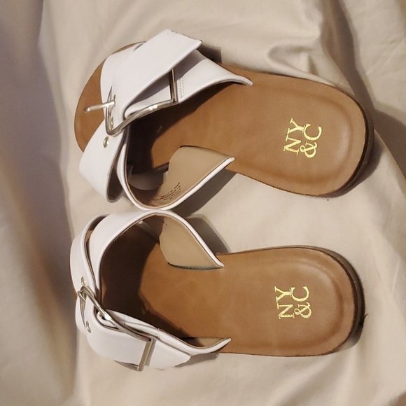 NY&C White Buckle Sandals SZ 7 - Picture 4 of 5